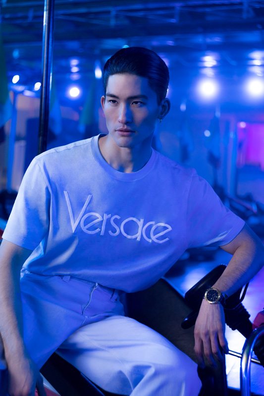 L’objet du jour : le tee-shirt Versace au logo vintage