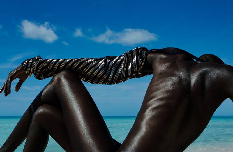 Exclusive : “Sous le soleil des tropiques” a fashion story by Txema Yeste
