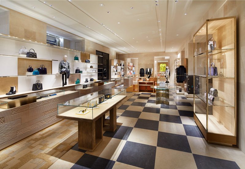 À quoi ressemble la Maison Vuitton place Vendôme?