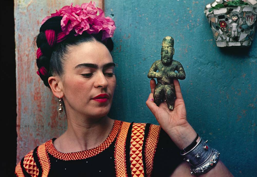 Cet été, le V&A Museum célèbre le style unique de Frida Kahlo