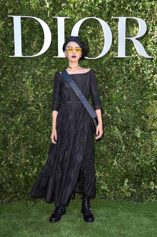 Quelles étaient les célébrités présentes à l’inauguration de l’exposition Dior aux Arts déco?