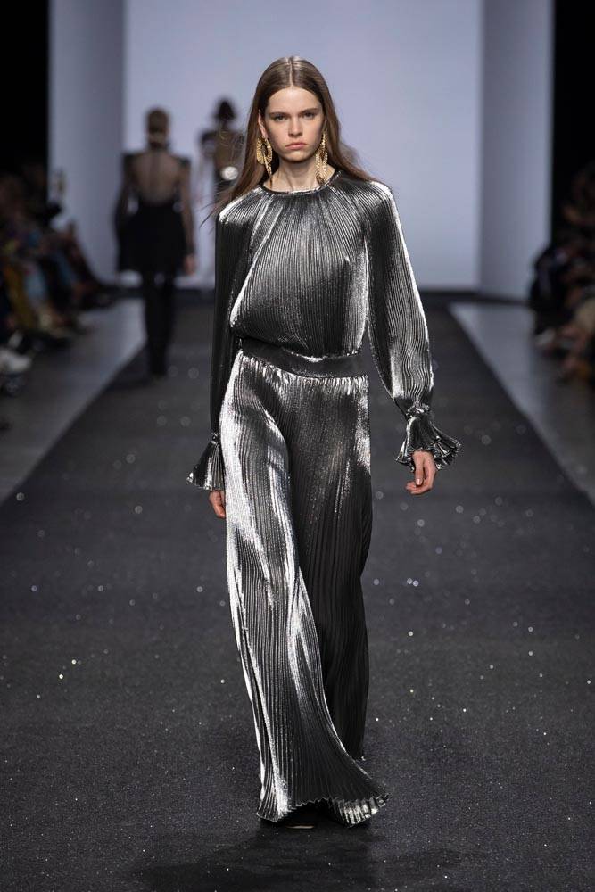 Alberta Ferretti Fall-Winter 2019-2020 fashion show