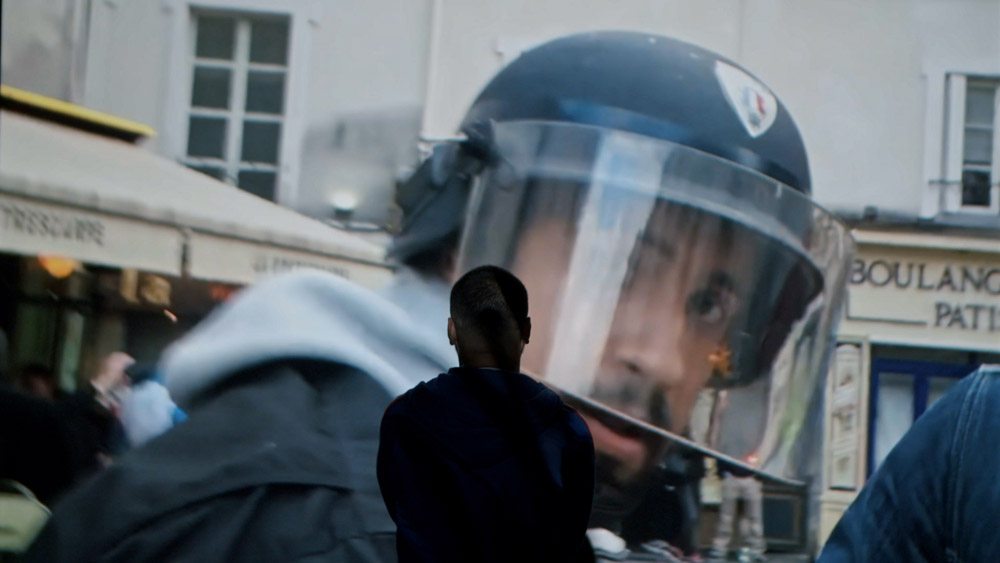 Un documentaire choc dénonce les violences policières