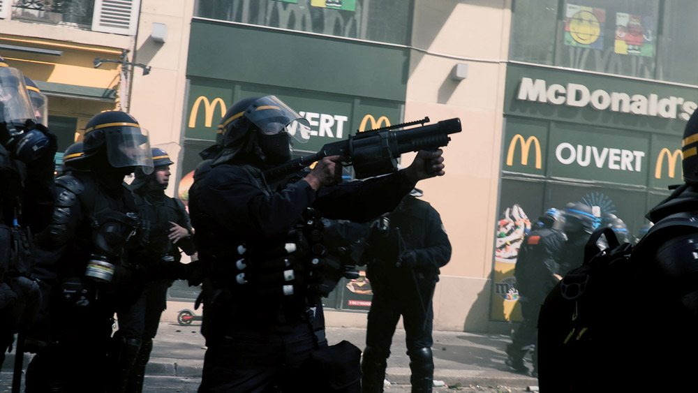 Un documentaire choc dénonce les violences policières