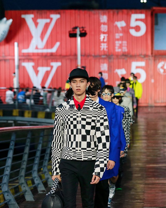 Le défilé Louis Vuitton homme printemps-été 2021 à Shanghai