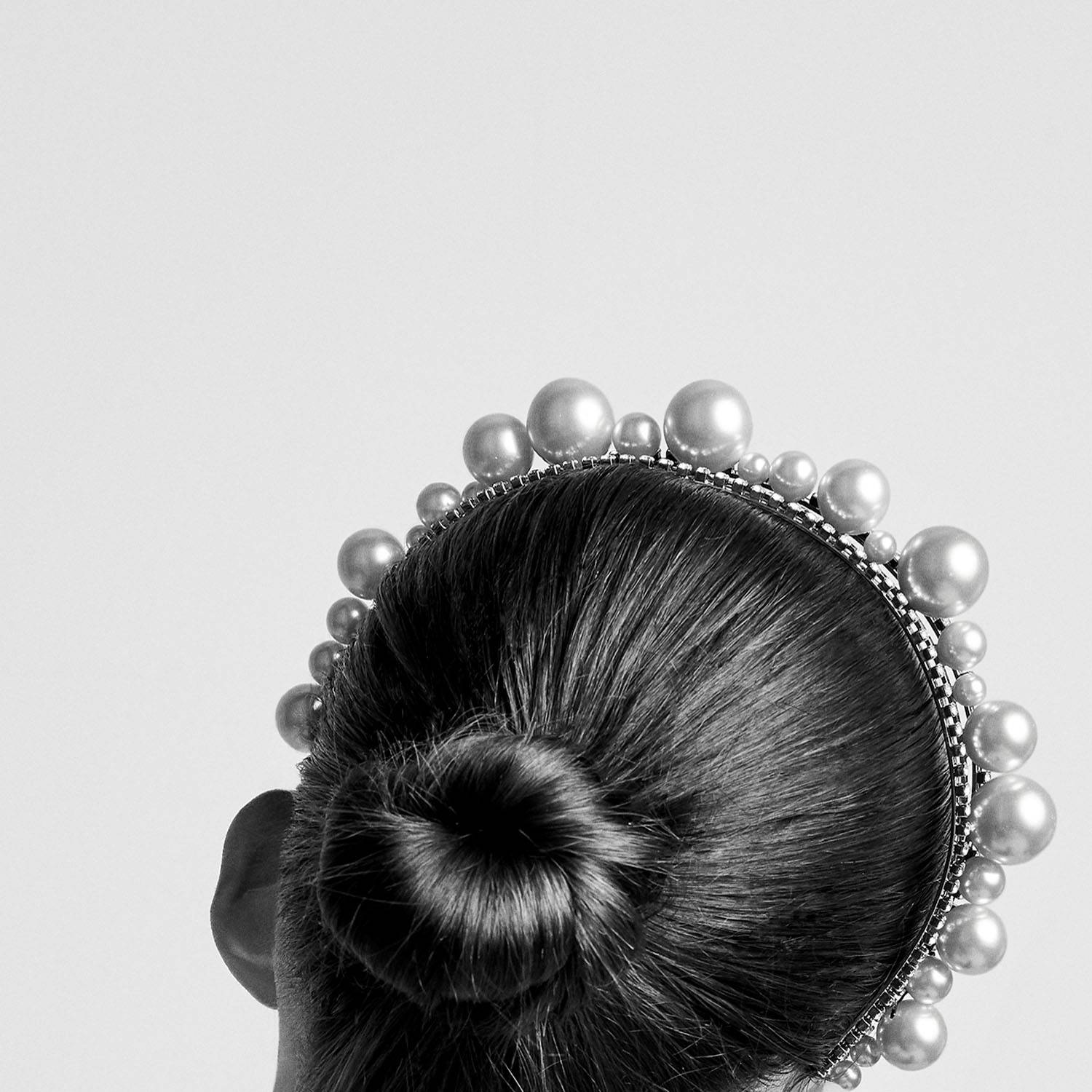 L'objet du jour : le serre-tête Ariana par Givenchy