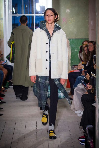 Burberry fall-winter 2017 collection