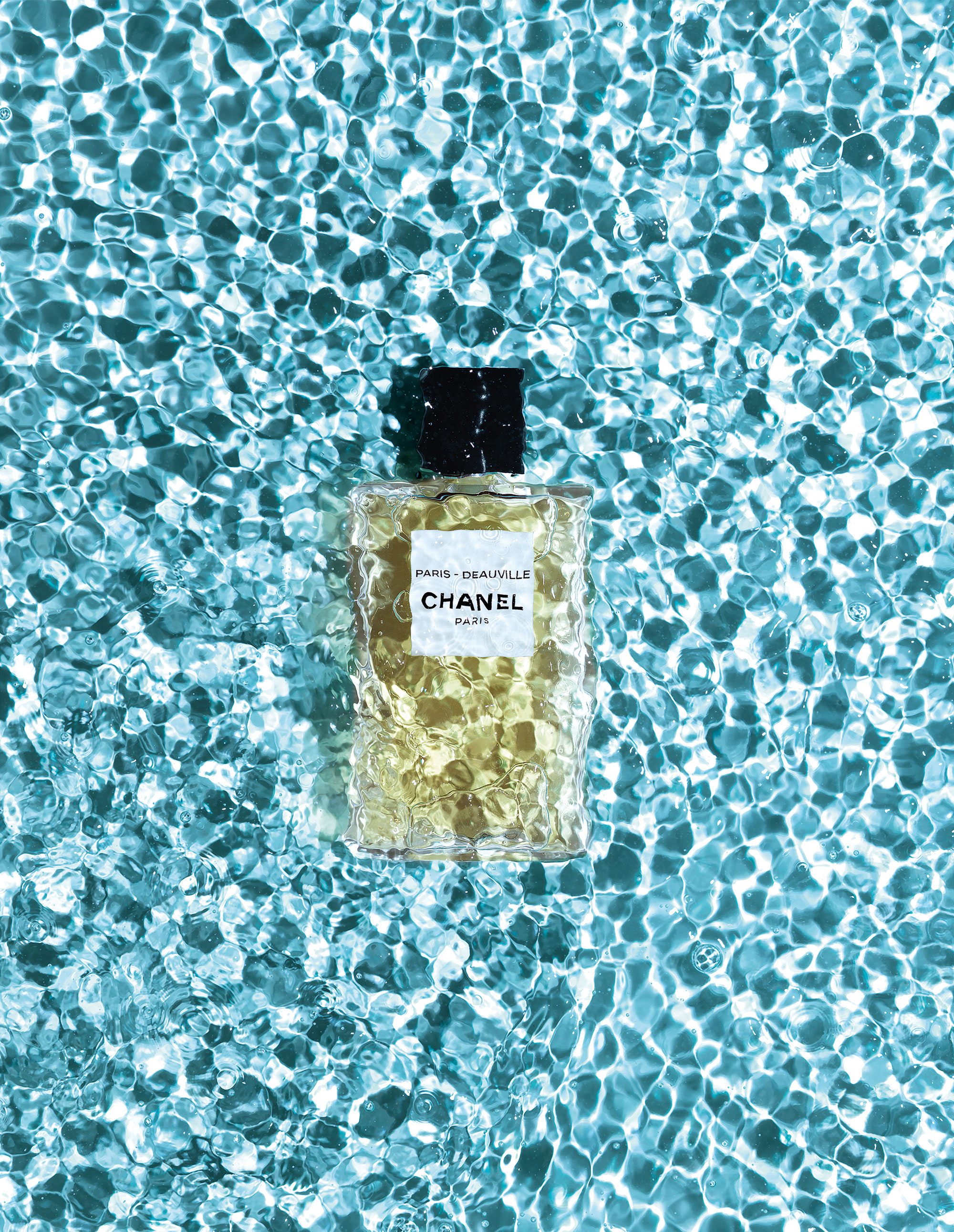 “Eaux Vives”, les nouveaux parfums photographiés par Antoine Picard 