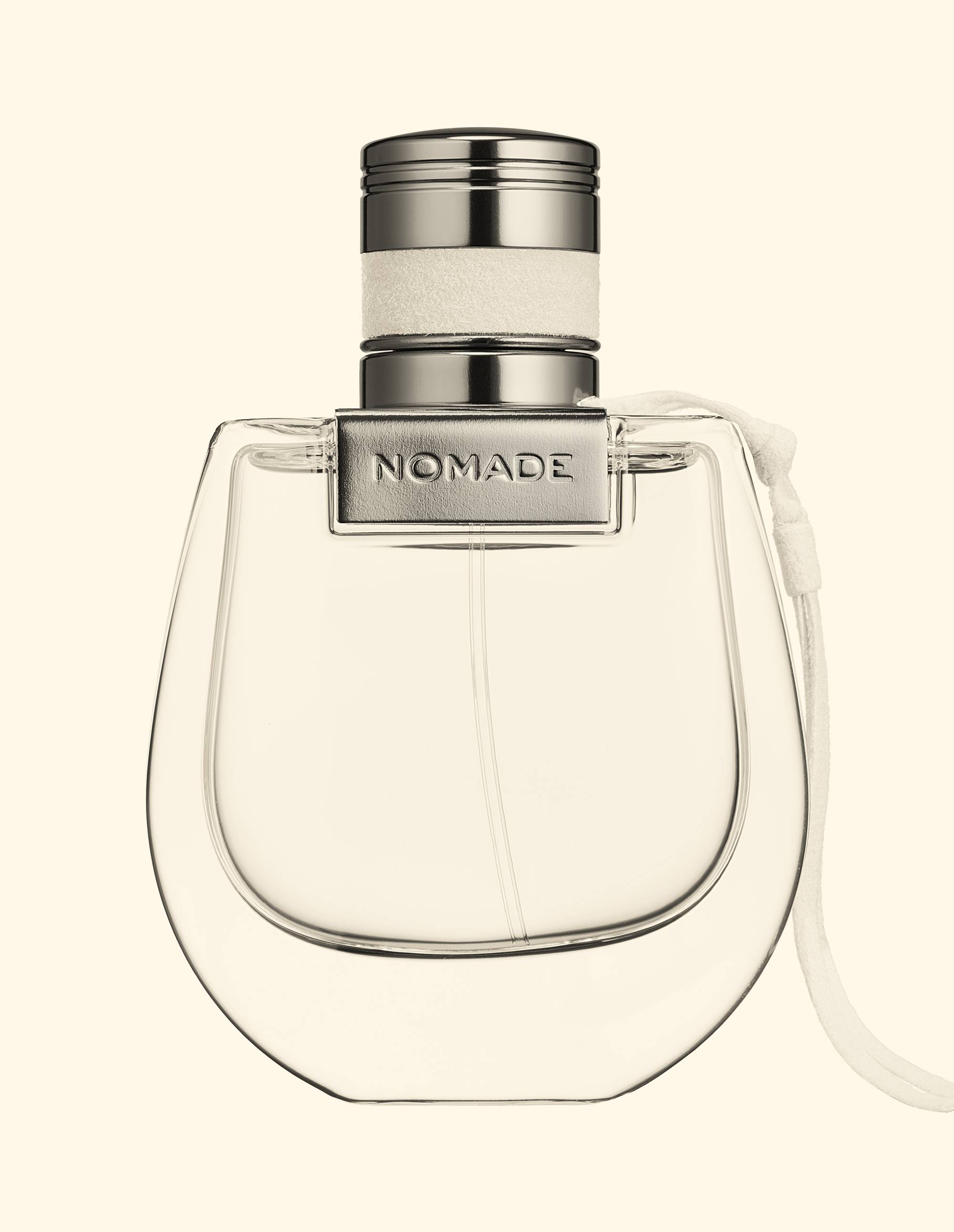 "Sensualité ”, les nouveaux parfums de peau au fond musqué photographiés par Antoine Picard 