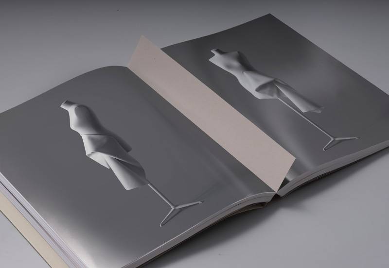COS publie son premier ouvrage, Creating with Shapes, consacré au design de mode