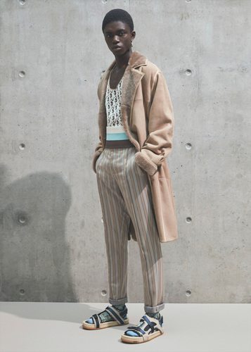 Kim Jones invite l'artiste Amoako Boafo sur la collection Dior homme printemps-été 2021