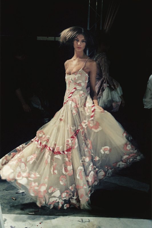 Portfolio: the fascinating career of Alexander McQueen as seen by Ann Ray