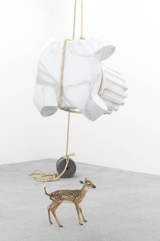 <p>Gabriel Rico, “To be Preserved without scandal and corruption“ (2020). Volcanic stone, rope, taxidermy axis deer, fiberglass column. 175 x 310 x 350 cm © Diego G. Argüelles / Courtesy of the artist and Perrotin</p>
