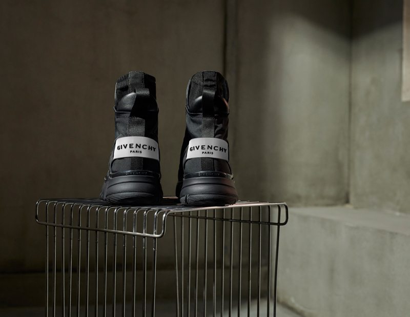 L’objet du jour : la sneaker Jaw de Givenchy