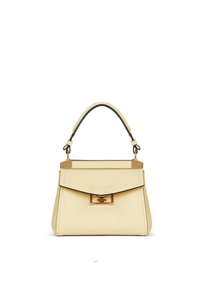 L’objet du jour : le sac “Mystic” de Givenchy