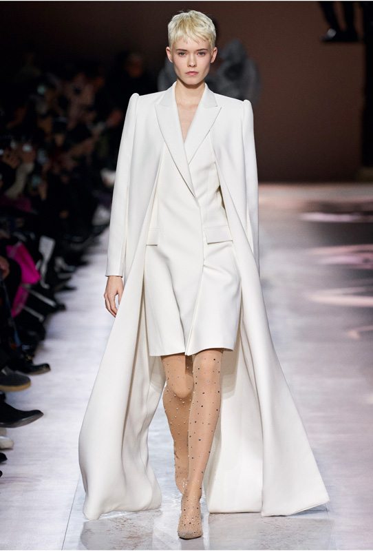 Le défilé Givenchy haute couture printemps-été 2020