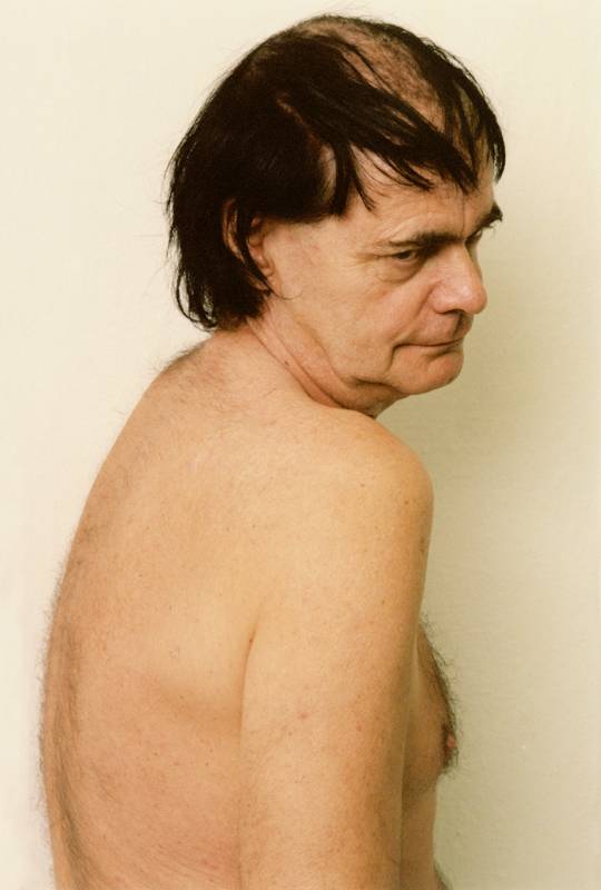 La photographe Harley Weir repense le nu masculin