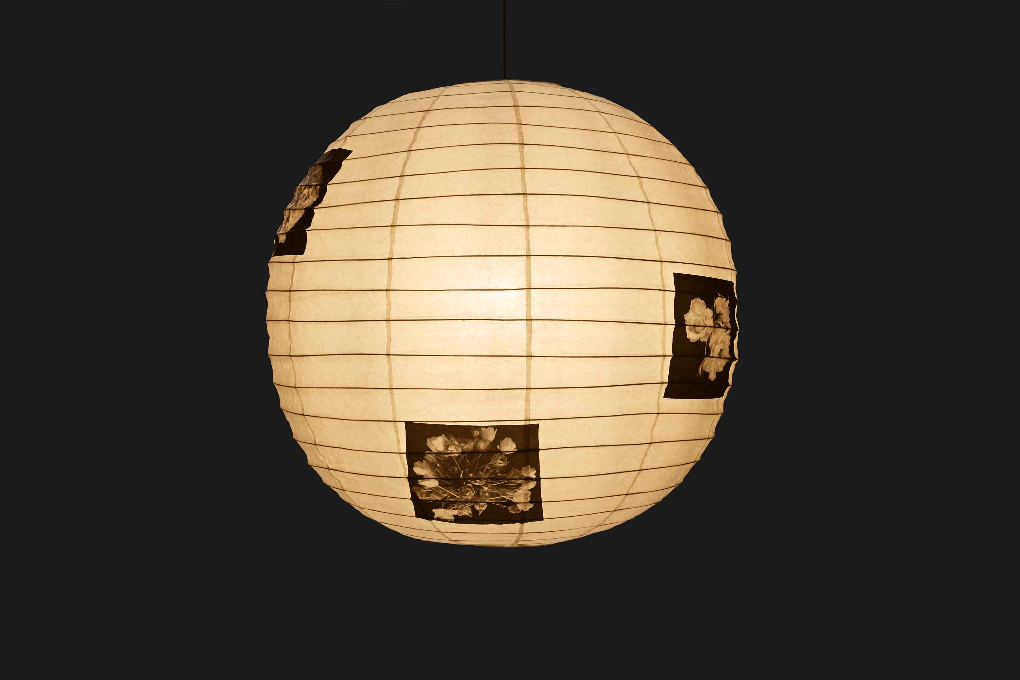 La lampe Akari revisitée par Kris Van Assche directeur artistique de Dior Homme
