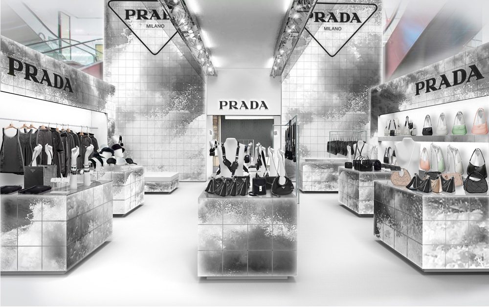 Que peut-on acheter au pop-up Prada au Printemps Haussmann?