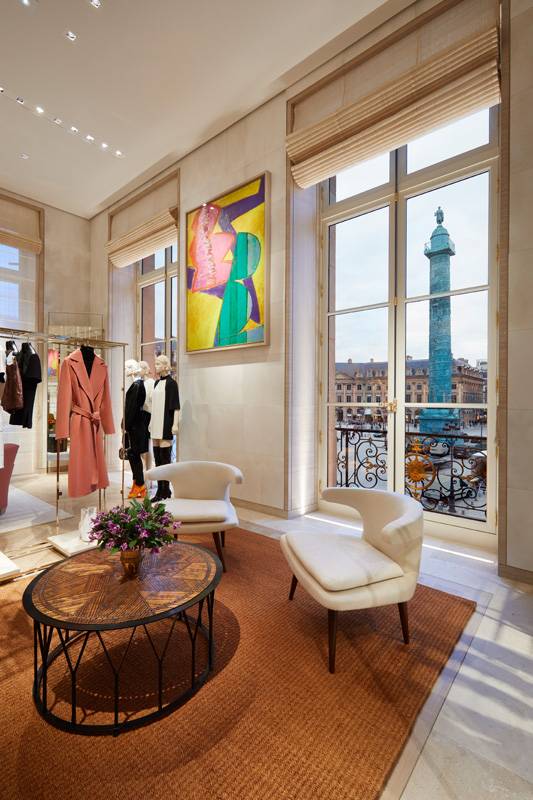 À quoi ressemble la Maison Vuitton place Vendôme?