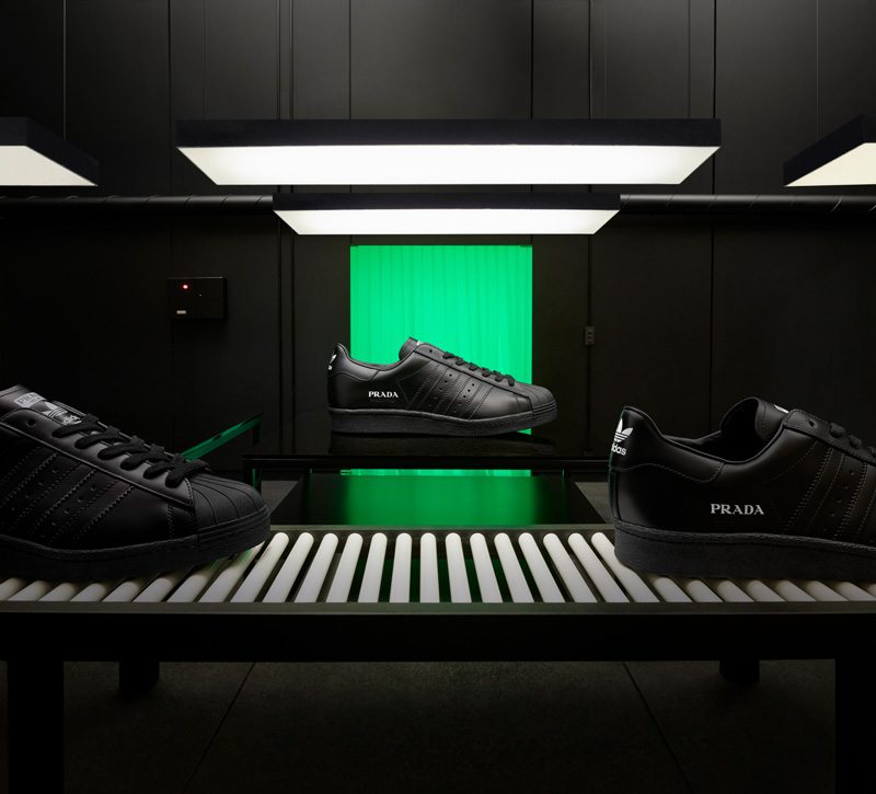 Prada x Adidas : à quoi ressemblent les nouveaux modèles ?