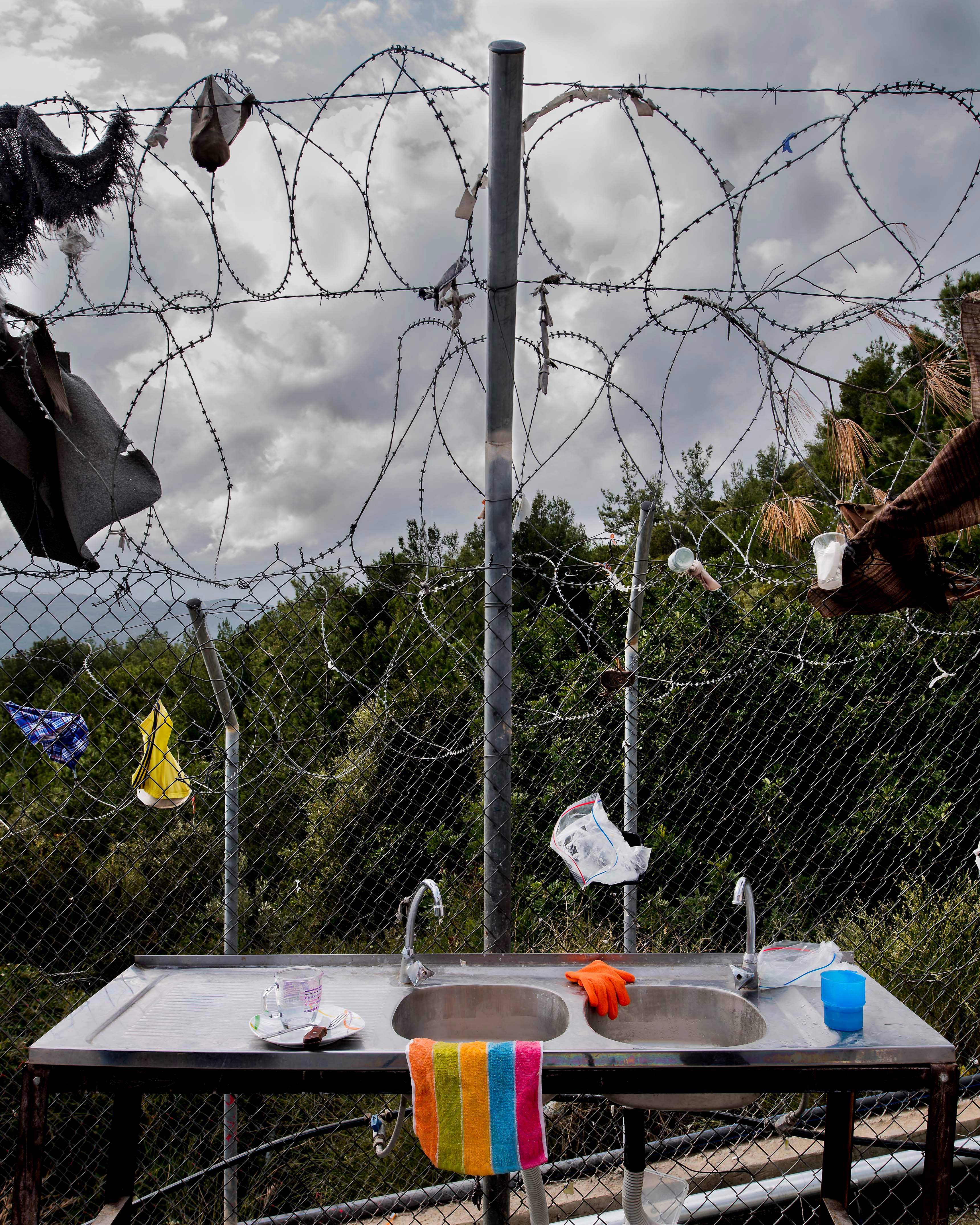 Un an aux côtés des migrants vu par l'artiste photographe Bruno Fert