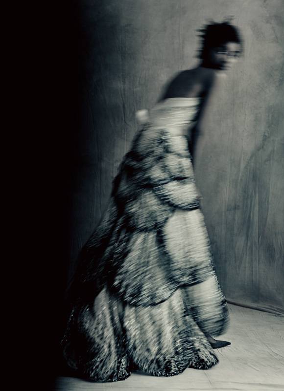 La haute couture de Dior sous l’objectif de Paolo Roversi