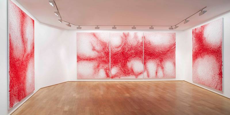 Portfolio : l'installation poétique de Chiharu Shiota à la Galerie Templon