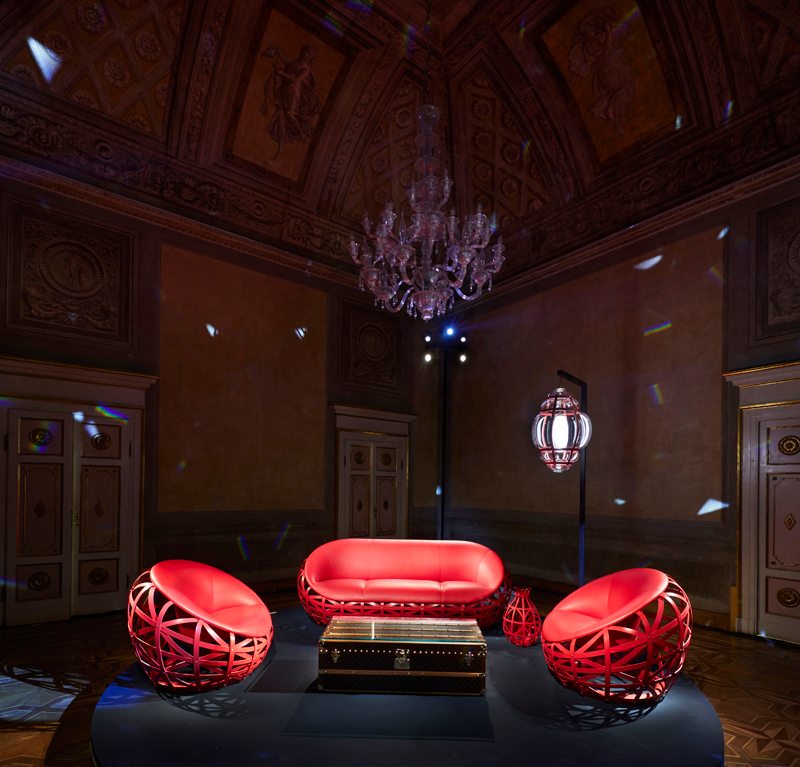 Louis Vuitton présente ses “Objets Nomades” à Milan