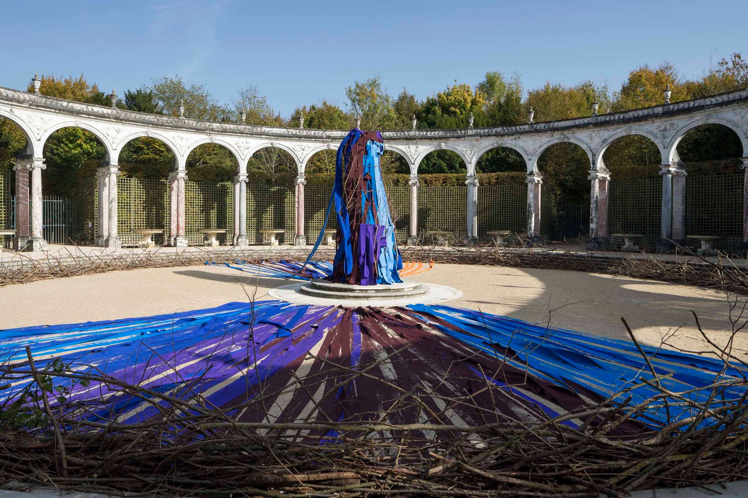 L’art contemporain envahit les jardins du château de Versailles