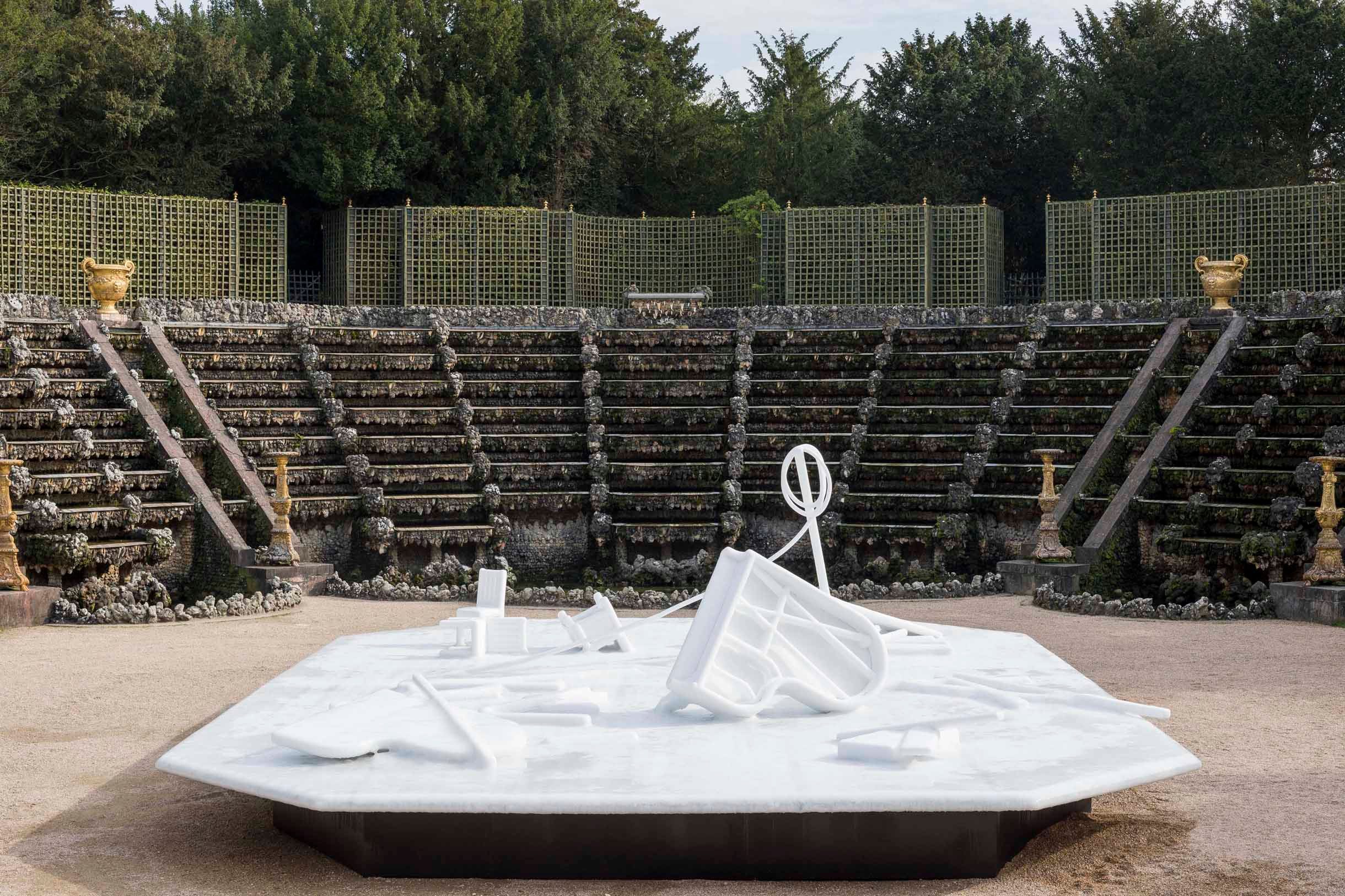 L’art contemporain envahit les jardins du château de Versailles
