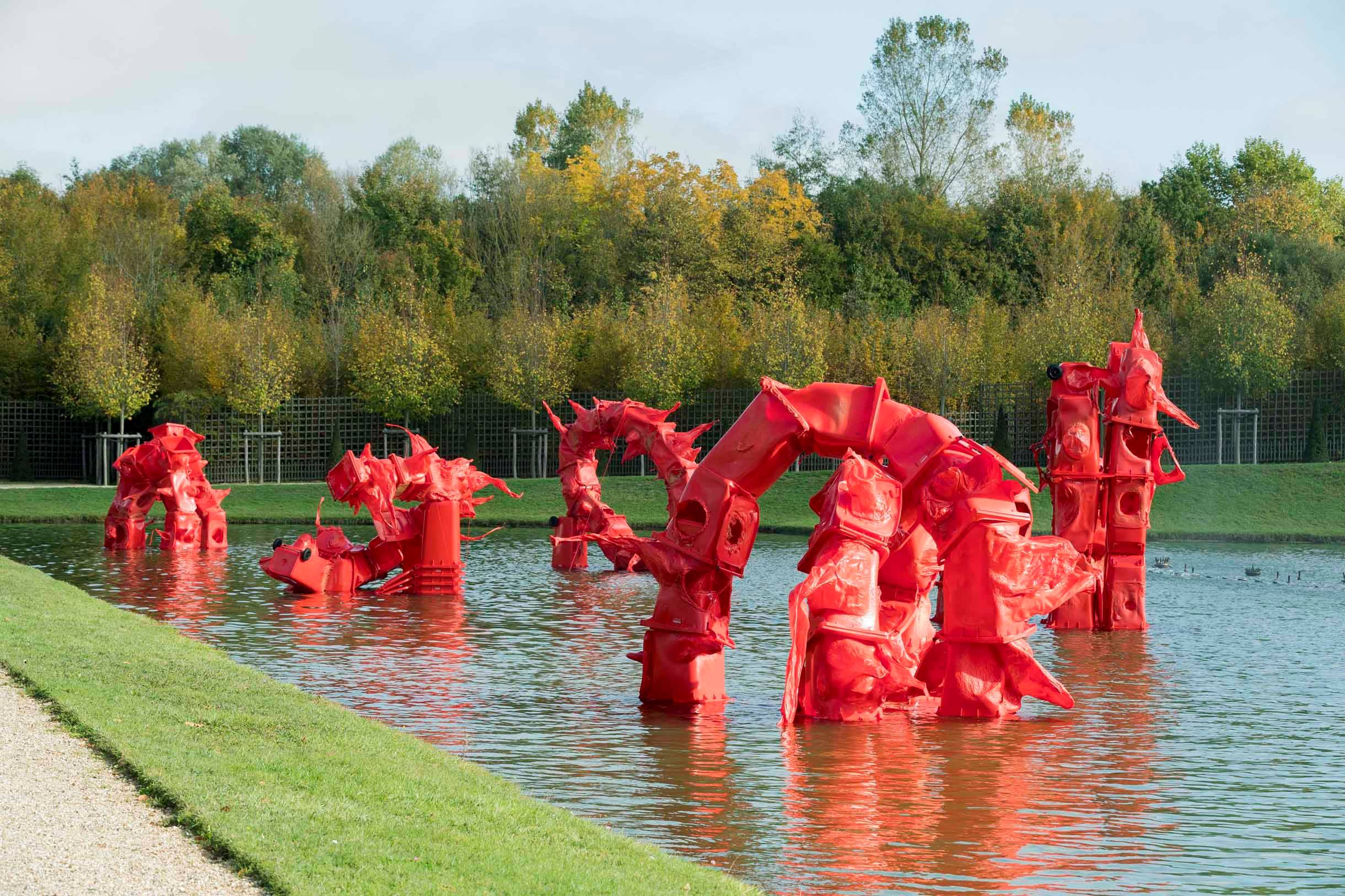 Contemporary art invades the gardens at the Château de Versailles