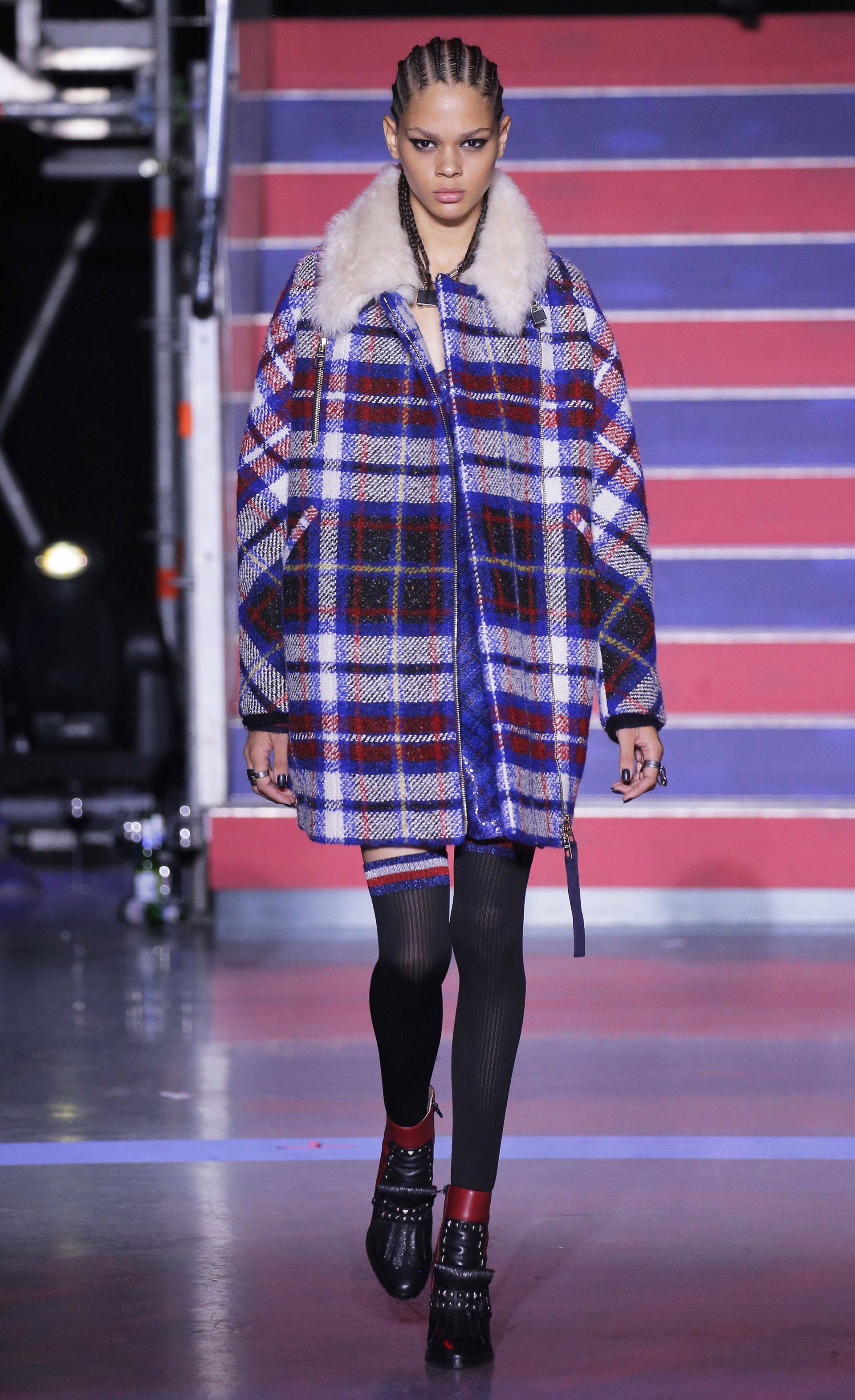 Tommy Hilfiger clôt la fashion week de Londres avec un défilé électrique