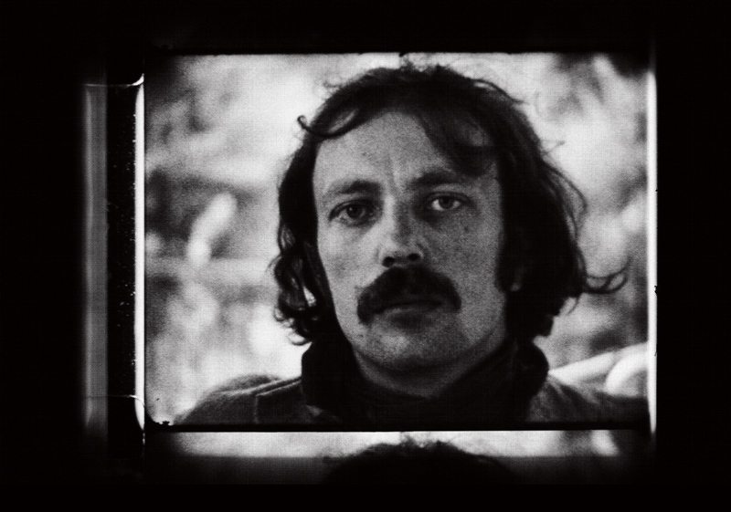 “Graf Zokan” (Franz West) [1969] de Friedl Kubelka. Extrait de Graf Zokan (Franz West), vidéo noir et blanc, 3 min.