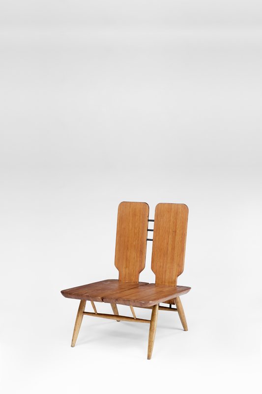 “Easy Chair Model 2021”, design d’Ilmari Tapiovaara pour Laukaan Puu Ltd. Helsinki (1966).