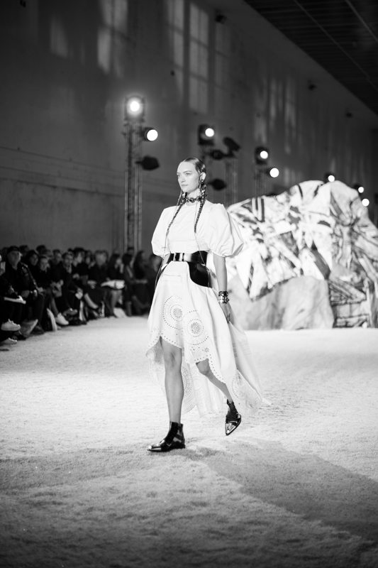 Alexander McQueen Spring-Summer 2019 fashion show seen by Mehdi Mendas
