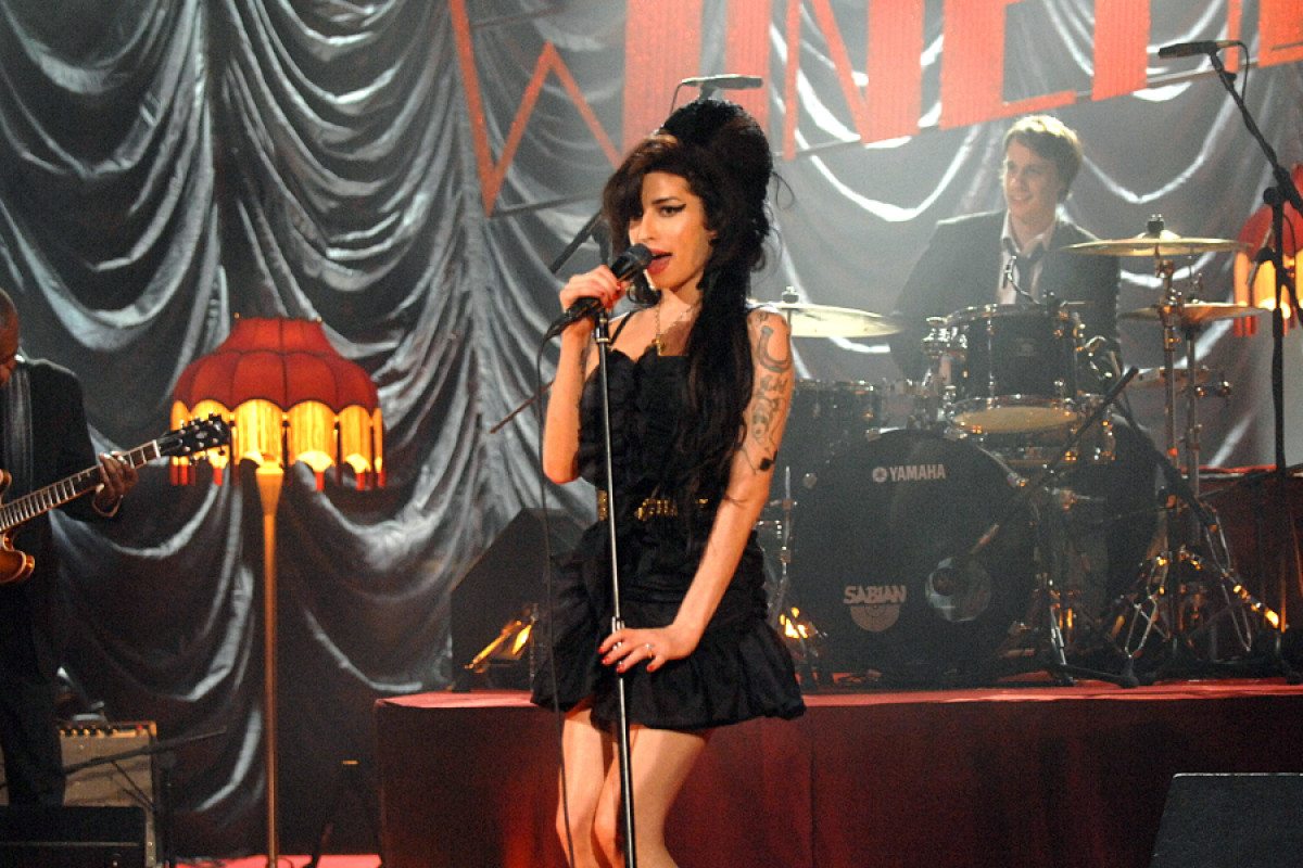 Amy Winehouse, une reine des Grammy célébrée à Los Angeles