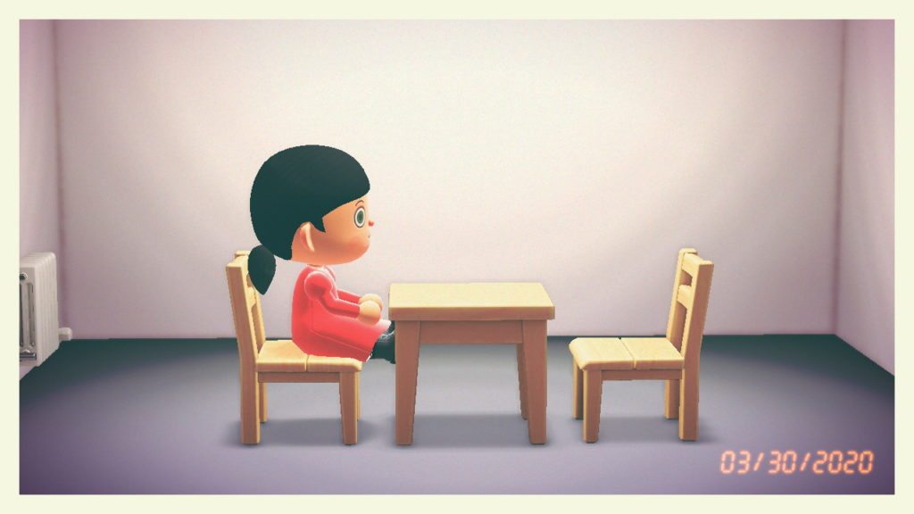 Shing Yin Khor, reproduction de l'œuvre “The Artist is Present” de Marina Abramović (2012) dans “Animal Crossing : New Horizons” (2020). Screenshot courtesy of the artist.