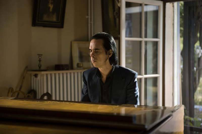 Nick Cave dans “Les Beaux Jours d’Aranjuez” (2016) de Wim Wenders.