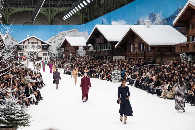 Le défilé Chanel automne-hiver 2019-2020 vu par Mehdi Mendas