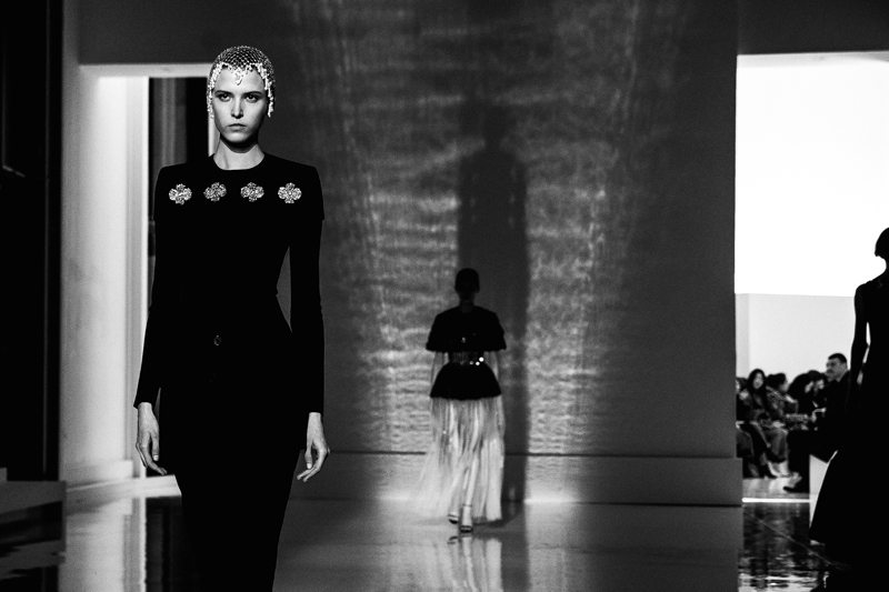 Le défilé Givenchy haute couture printemps-été 2019 vu par Saint-Ambroise