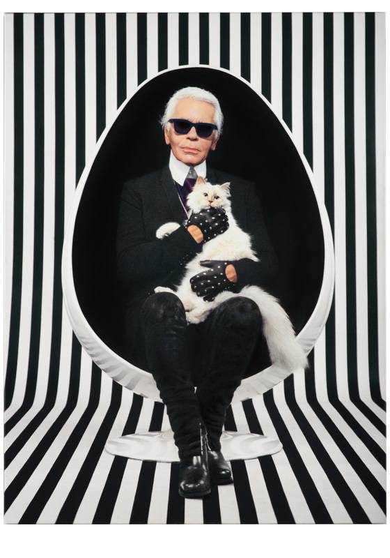 Karl Lagerfeld et sa chatte Choupette par Pierre et Gilles. 