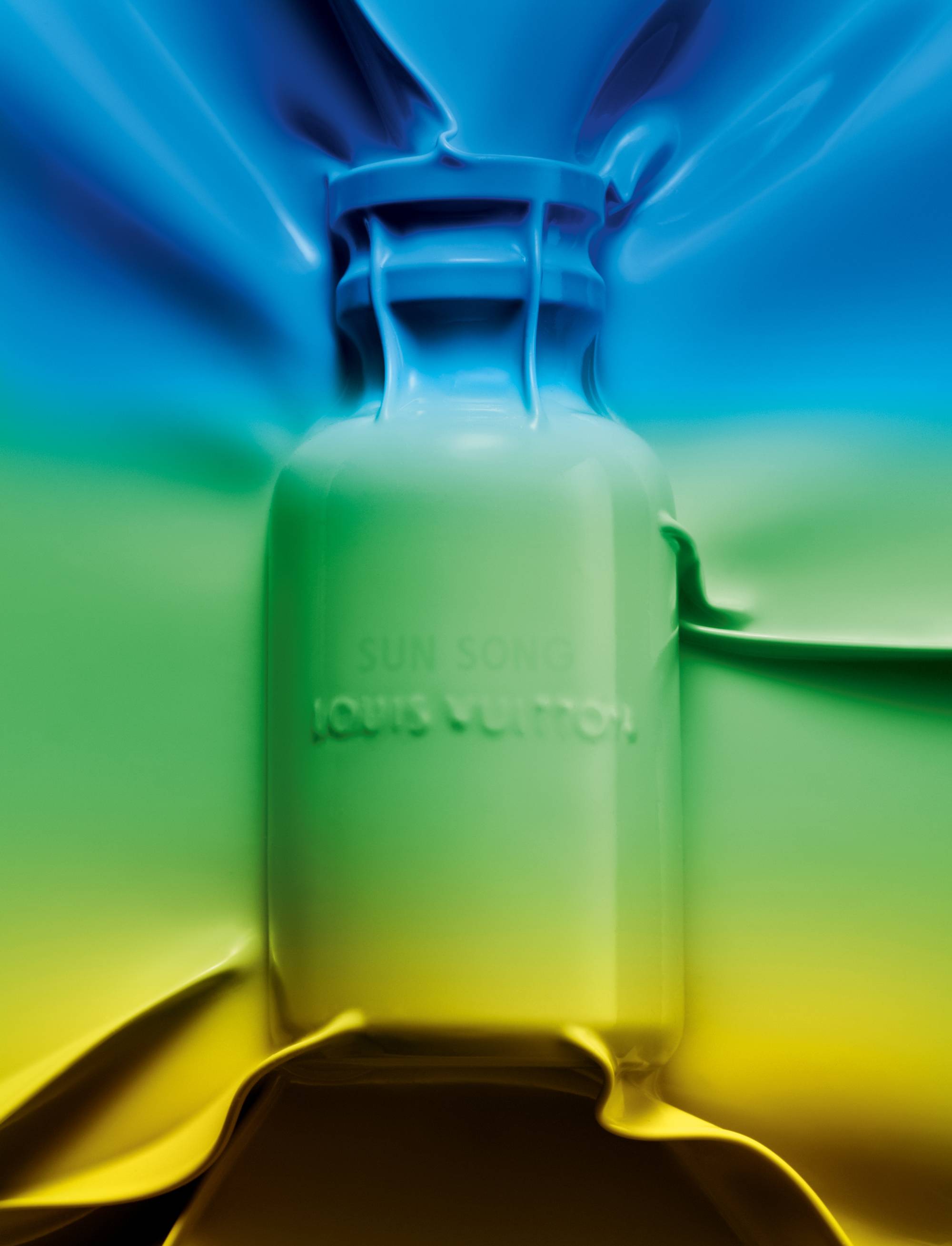 Les vacances californiennes inspirent cette nouvelle ligne colorée de trois fragrances fraîches et saisissantes composées par le maître parfumeur Jacques Cavallier Belletrud. Parfum de Cologne, “Sun Song”, eau de parfum, LOUIS VUITTON. 