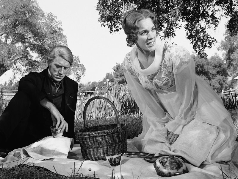 Max Von Sydow et Julie Andrews dans Hawaii (1966)