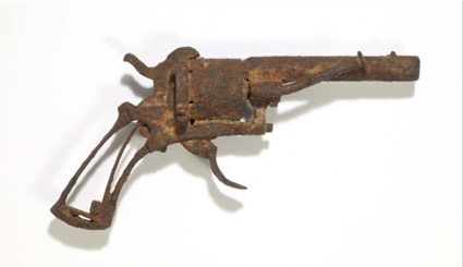 Le revolver qui aurait tué Vincent Van Gogh, adjugé 162 500 euros.