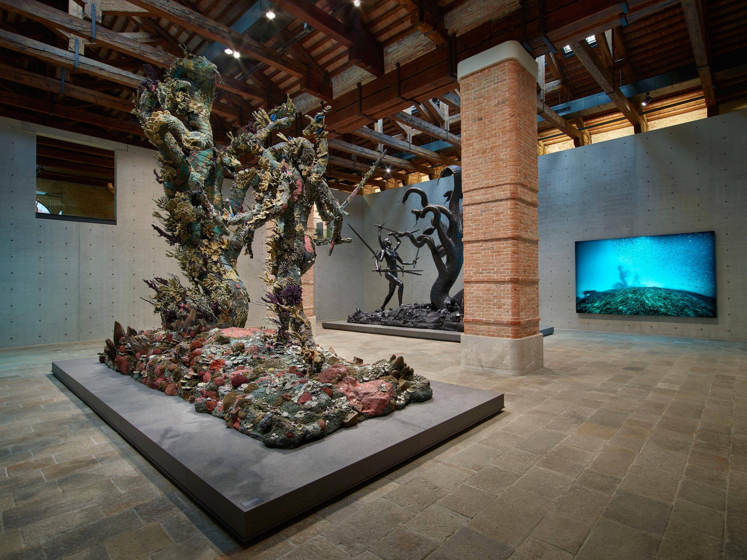 Room 11:
(left to right)
Damien Hirst, Hydra and Kali (two versions), Hydra and Kali Beneath the Waves (photography
Christoph Gerigk). Photographed by Prudence Cuming Associates © Damien Hirst and Science Ltd.
All rights reserved, DACS/SIAE 2017