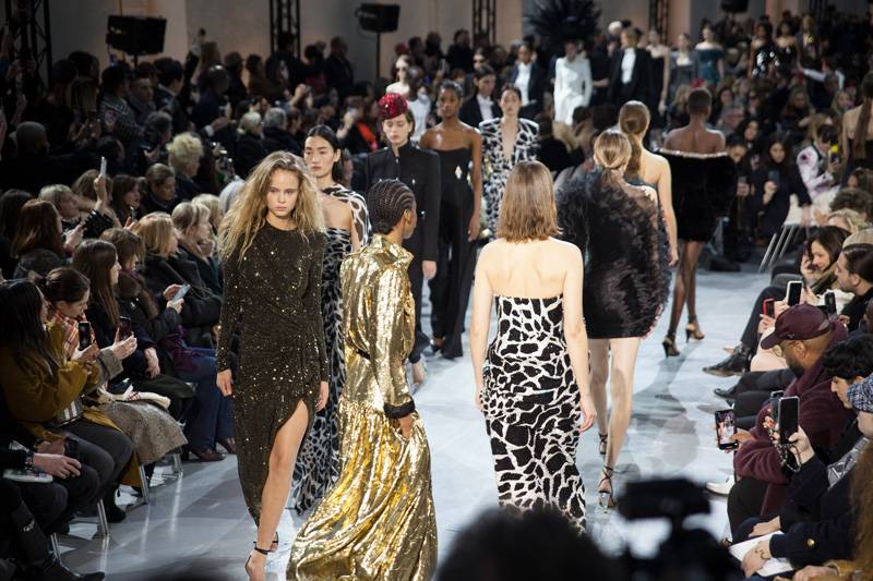 Le défilé Alexandre Vauthier haute couture printemps-été 2020 vu par Mehdi Mendas