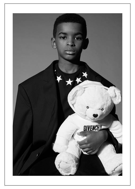 <p>Collection Givenchy kids automne-hiver 2017-2018.</p>
