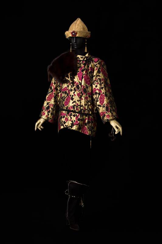 <p>Ensemble de soir, collection haute couture automne-hiver 1977 © Musée Yves Saint Laurent Paris, Sophie Carre</p>
