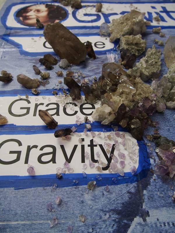 <p>Thomas Hirschhorn, “Gravity and Grace (Chat-Poster)” (2020). Détail.</p>
